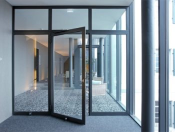 YANGINA DAYANIKLI CAM KAPILAR